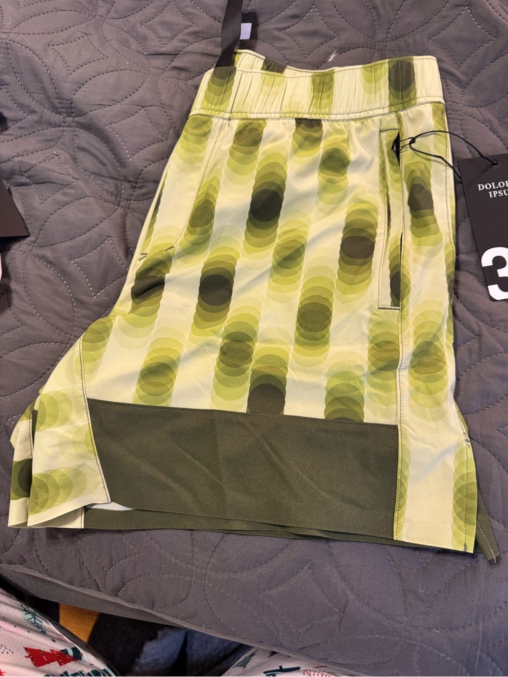 Wear it to heart men’s shorts